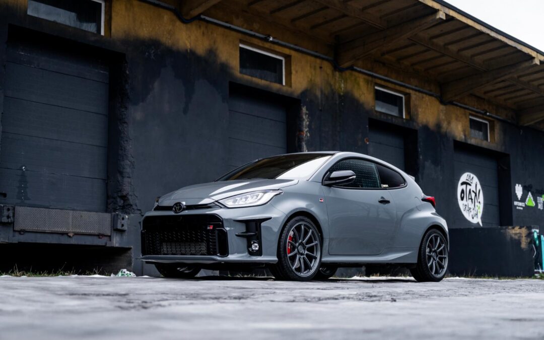 Toyota Yaris GR | JR Wheels SL04 Matt Gunmetal