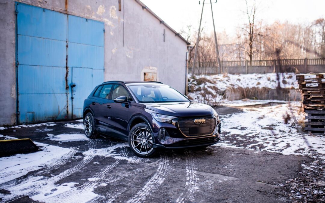 Audi Q4 Etron | JR Wheels JR37 Hyper Black