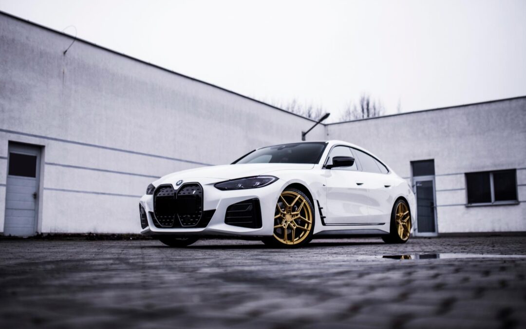 BMW i4 | Concaver Wheels CVR5 Gloss Gold