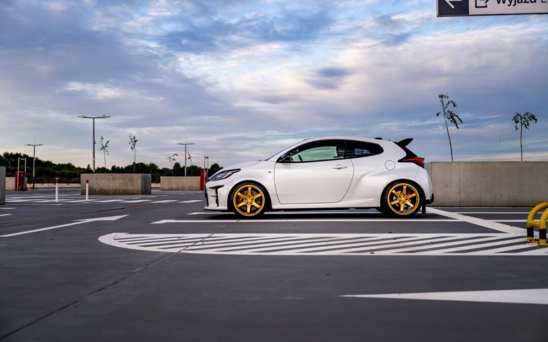Toyota Yaris GR | JR Wheels SL03 Gold