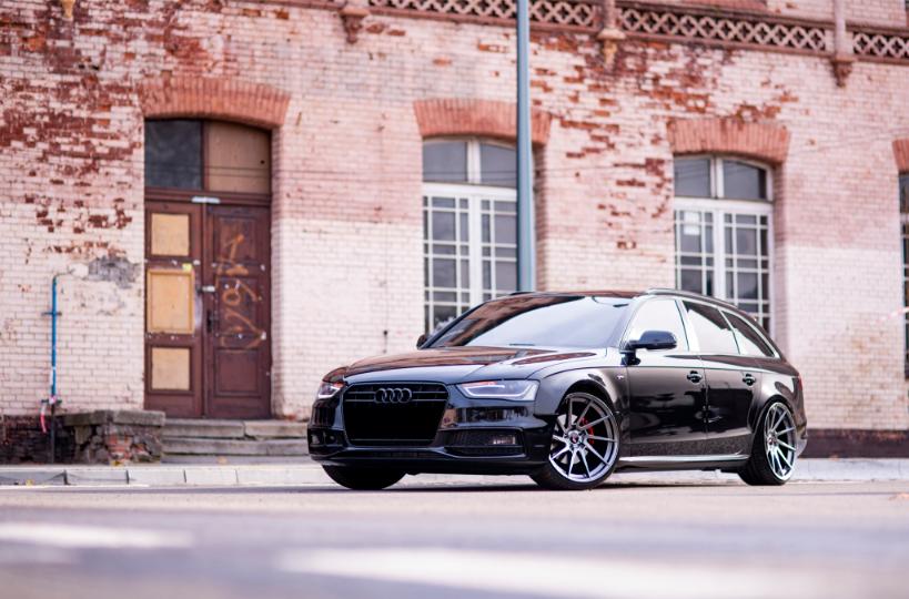 Audi A4 B8 | JR Wheels JR36 Hyper Black