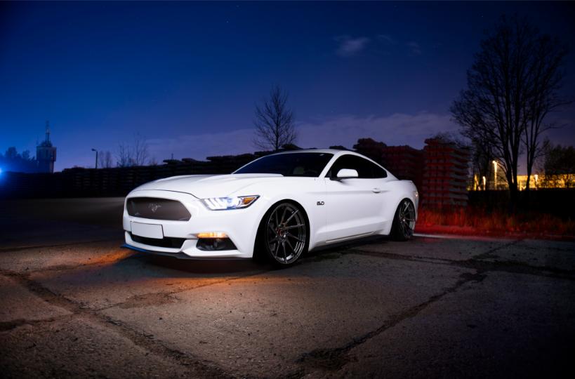 Ford Mustang | JR Wheels JR36 Hyper Black