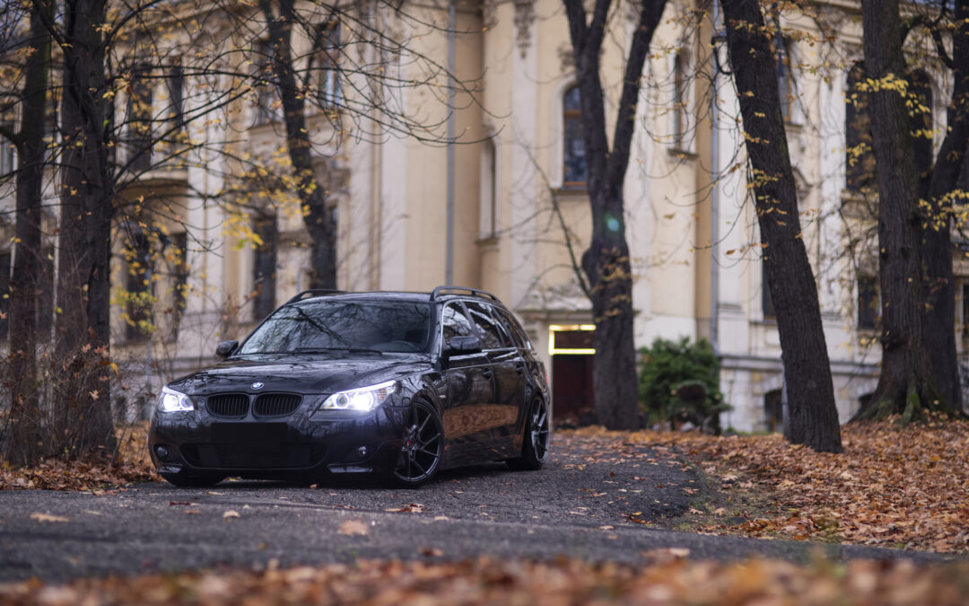 BMW E61 | JR Wheels JR33 Hyper Black