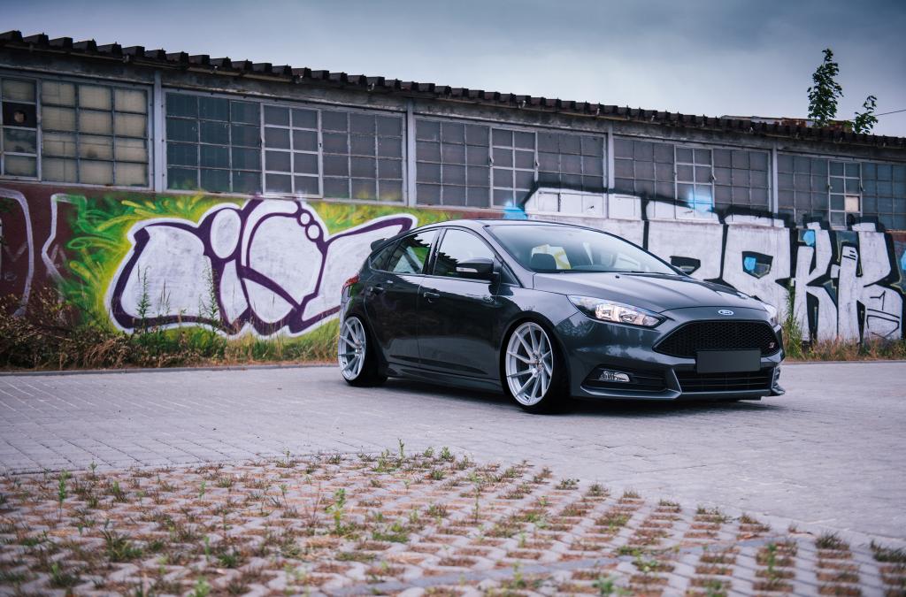 Ford Focus ST | JR Wheels JR36 Silver