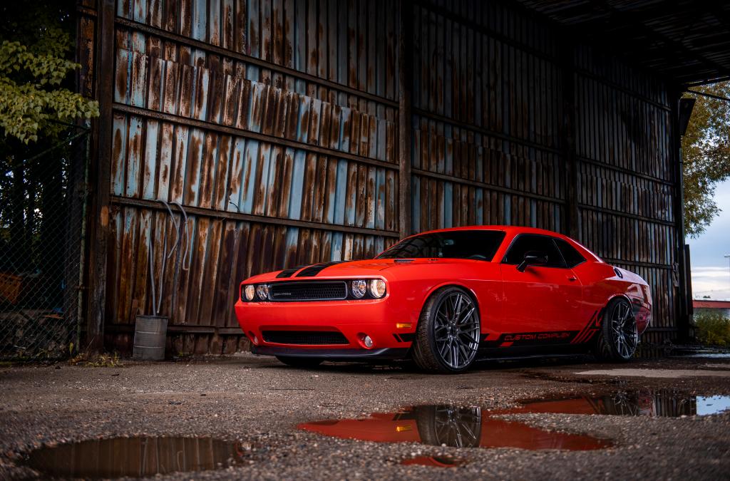 Dodge Challenger | JR28 Hyper Black