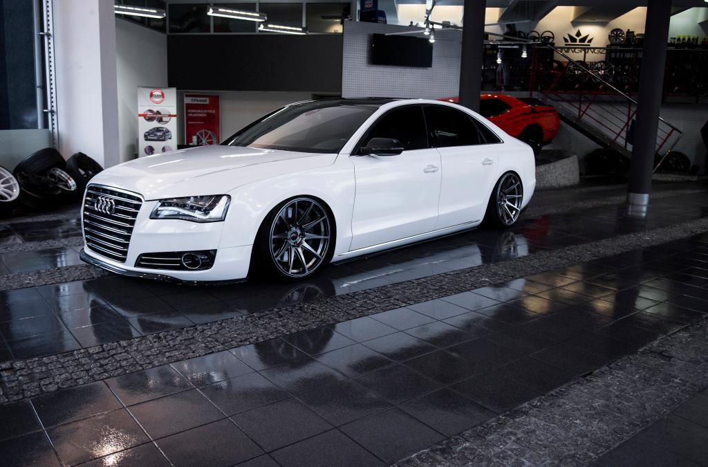 Audi A8 | JR Wheels JR11 Hyper Black