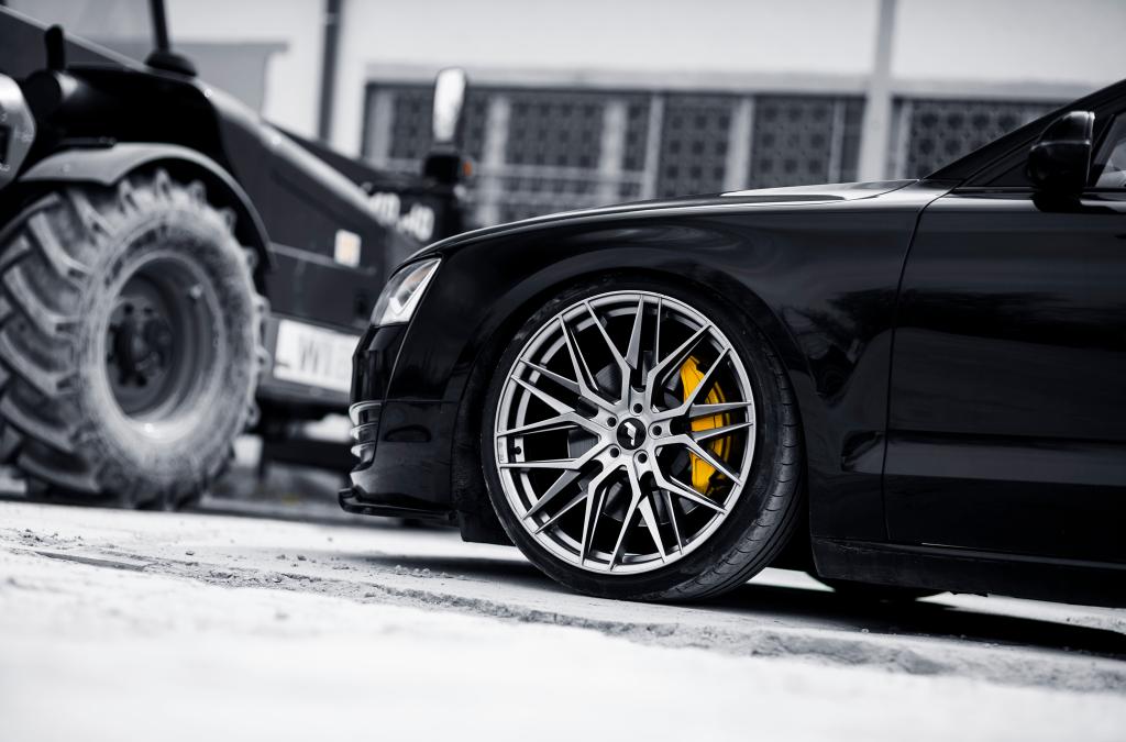 Audi A8 | JR Wheels JR28 Hyper Black