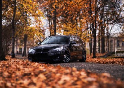 BMW E61 | JR Wheels JR28 Silver Black