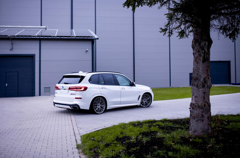 BMW X5 | JR Wheels JR28 Hyper Black