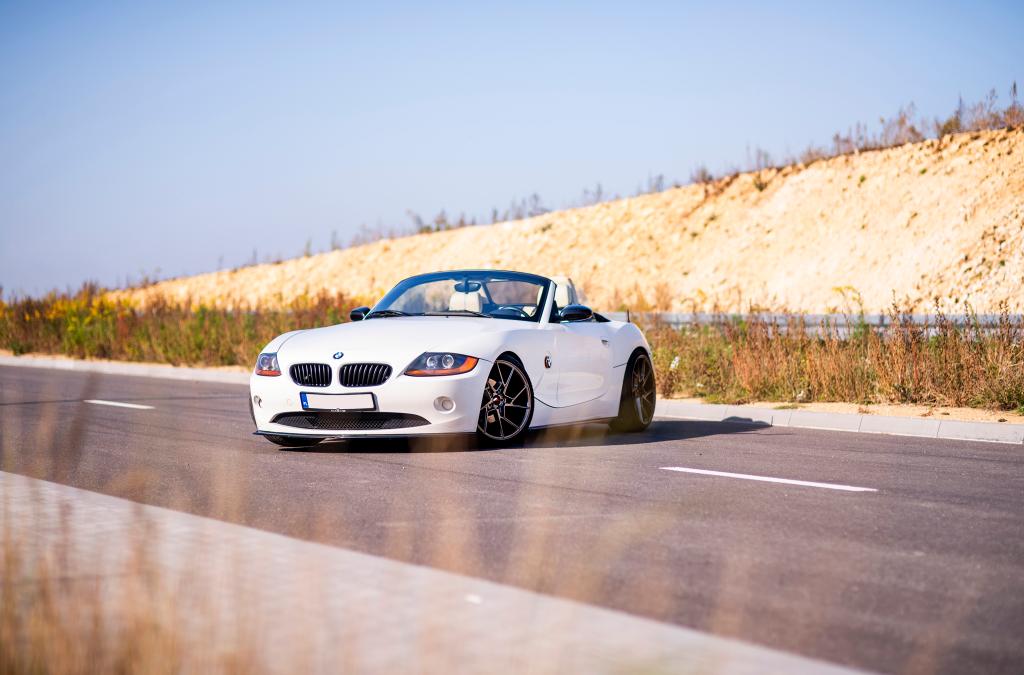 BMW Z4 | JR Wheels JR33 Hyper Black