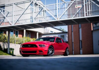 Ford Mustang | JR Wheels JR29 Hyper Black