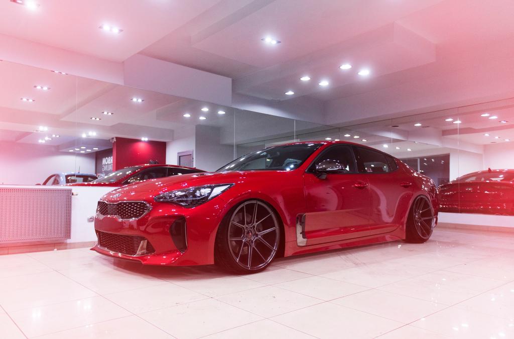 Kia Stinger | JR Wheels JR30 Hyper Black