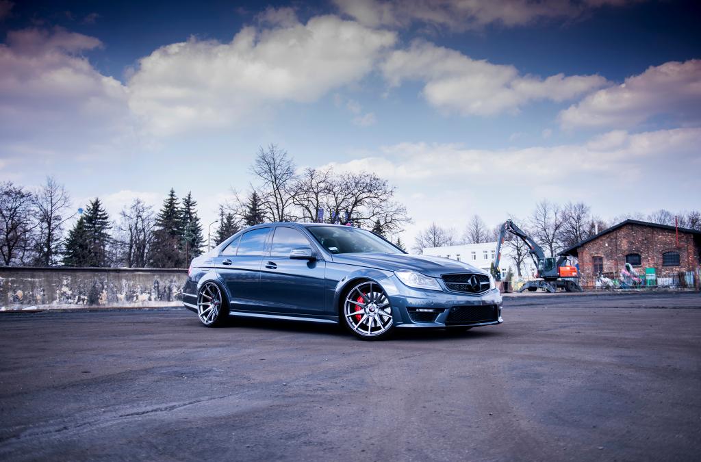 Mercedes C63 AMG | JR Wheels JR11 Hyper Black