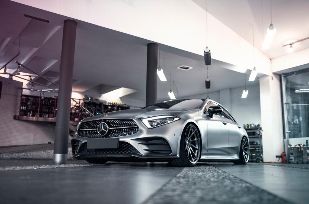 Mercedes CLS | JR Wheels JR36 Hyper Black