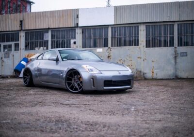 Nissan 350z | JR Wheels JR30 Hyper Black