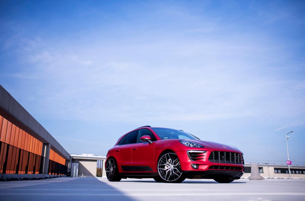 Porsche Macan | JR Wheels JR28 Silver Black