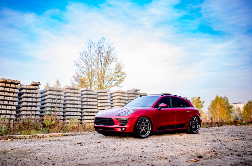 Porsche Macan | JR Wheels JR36 Hyper Black