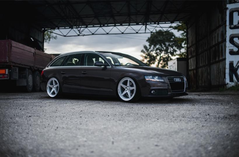 Audi A4 B8 | JR Wheels JR24 Silver