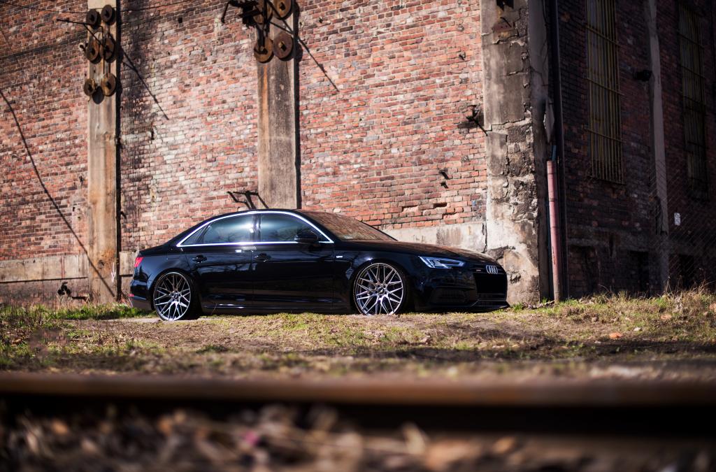 Audi A4 B9 | JR Wheels JR28 Hyper Black