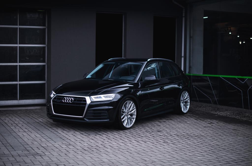 Audi Q5 | JR Wheels JR28 Silver