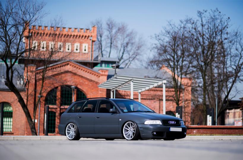 Audi RS4 | JR Wheels JR21 Silver