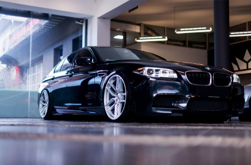 BMW M5 F10 | JR Wheels JR25 Silver