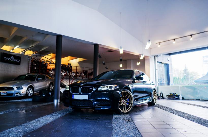 BMW M5 | JR Wheels JR25 Bronze