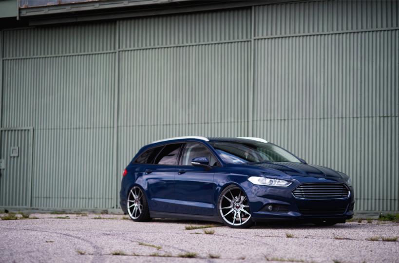 Ford Mondeo | JR Wheels JR21 Hyper Black