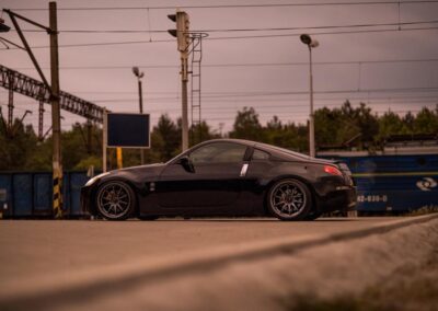 Nissan 350z | JR Wheels JR5 Hyper Black