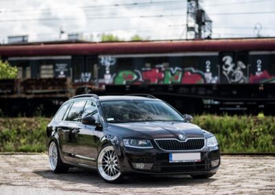 Skoda Octavia | JR Wheels JR23 Silver