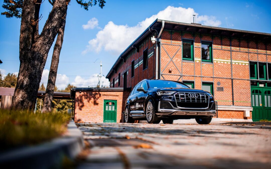 Audi SQ7 | Concaver Wheels CVR1 Brushed Titanium