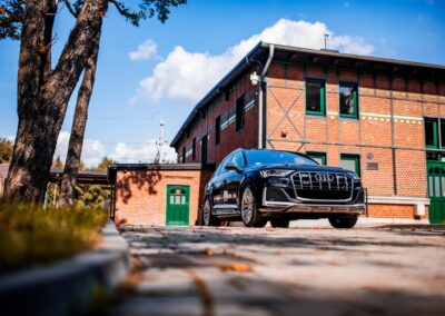 Audi SQ7 | Concaver Wheels CVR1 Brushed Titanium