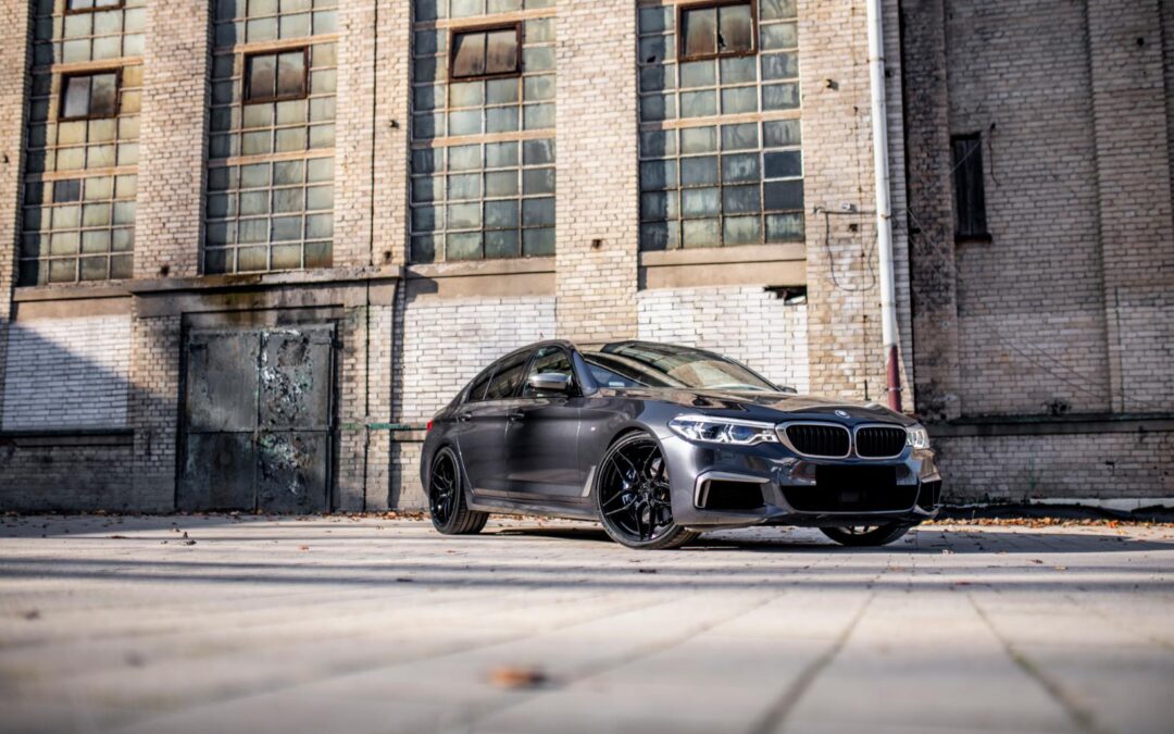 BMW M550 | Concaver Wheels CVR3 Platinum Black