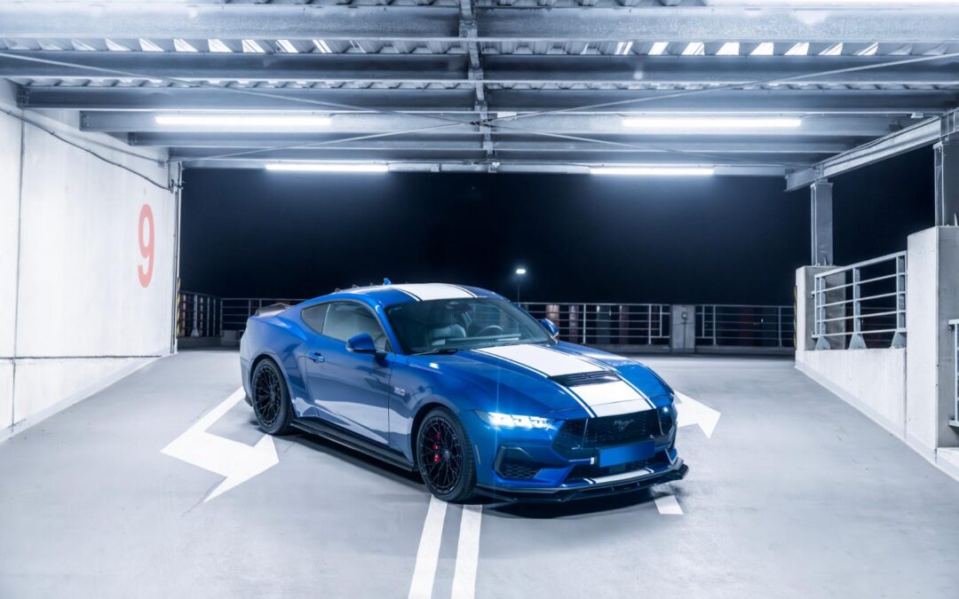 Ford Mustang GT | JR Wheels JR48 Gloss Black