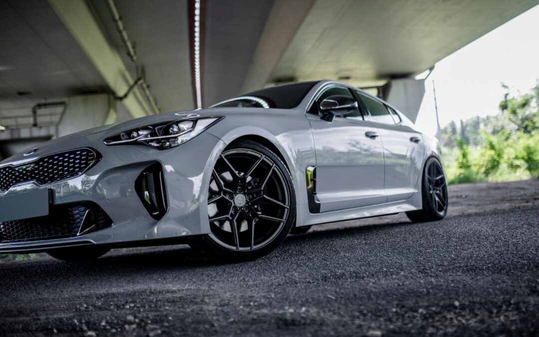 Kia Stinger | Concaver Wheels CVR5 Carbon Graphite