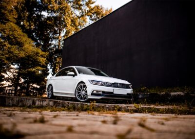VW Passat | Concaver Wheels CVR4 Brushed Titanium