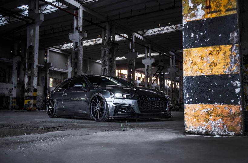 Audi A5 | Concaver Wheels CVR4 Double Tinted Black