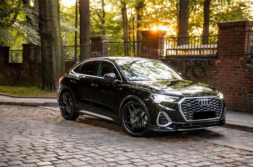 Audi Q3 | Concaver Wheels CVR2 Carbon Graphite