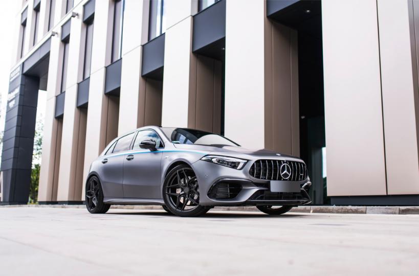 Mercedes A45 | Concaver Wheels CVR2 Carbon Graphite