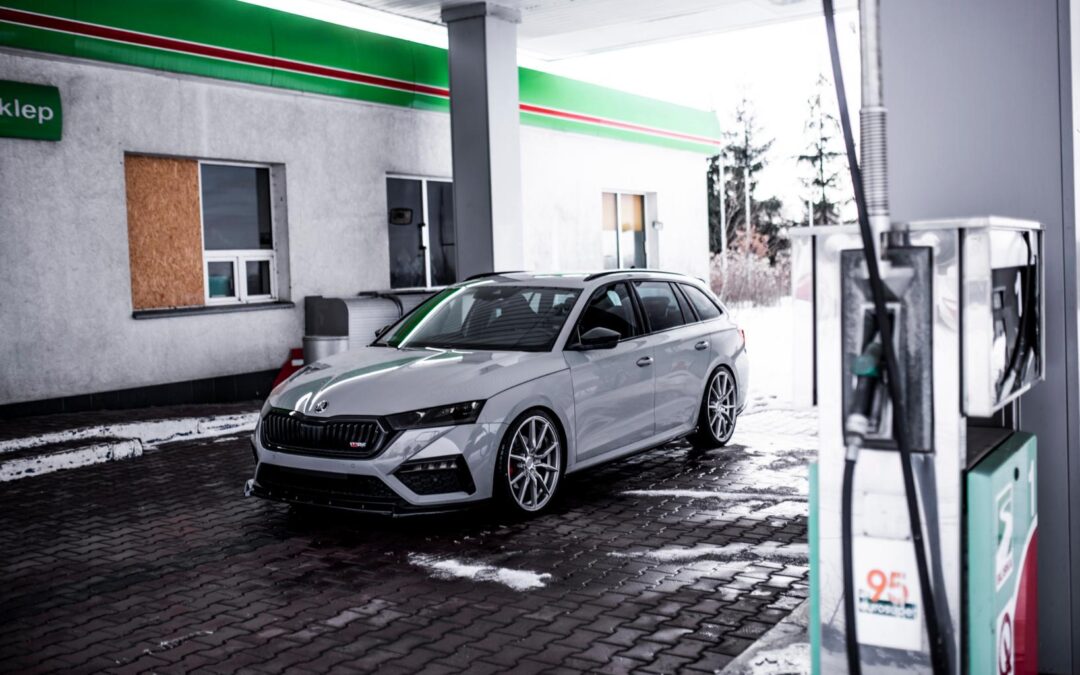 Skoda Octavia RS | Concaver Wheels CVR4 Brushed Titanium
