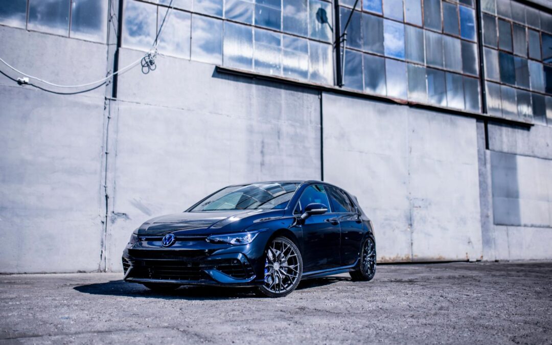 VW Golf R mk8 | Concaver Wheels CVR1 Carbon Graphite
