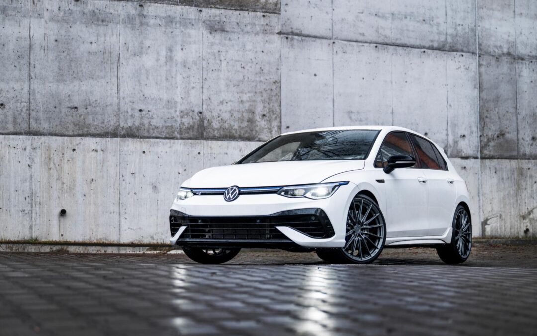 VW Golf mk8 R | Vesser Forged Wheels VSR4 Satin Gunmetal